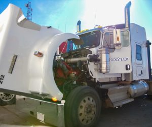 symptoms that your need your turbo repaired. Kenworth vs Peterbilt exterior